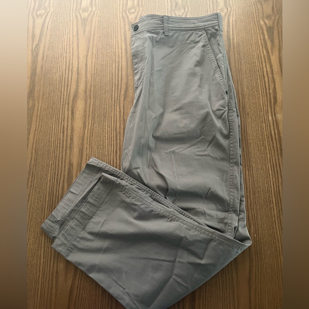 SolarisMen's Gray Pants 38x29
